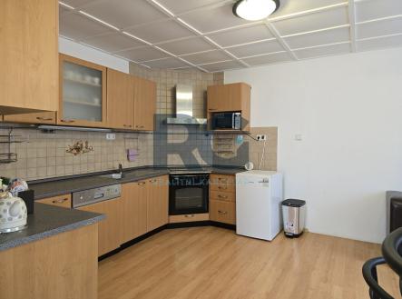 Pronájem bytu, 3+1, 145 m²