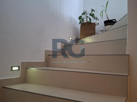 Pronájem bytu, 2+kk, 70 m²
