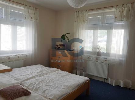 Pronájem bytu, 2+kk, 58 m²