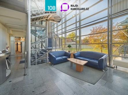 Pronájem kanceláře, 628 m²