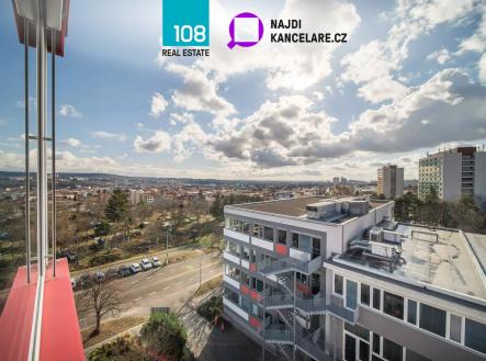 Pronájem kanceláře, 370 m²