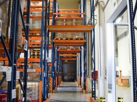 Pronájem komerčního objektu, sklad, 3 000 m²