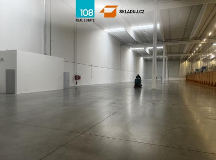 Pronájem komerčního objektu, sklad, 2 000 m²