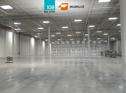 Pronájem komerčního objektu, sklad, 3 000 m²