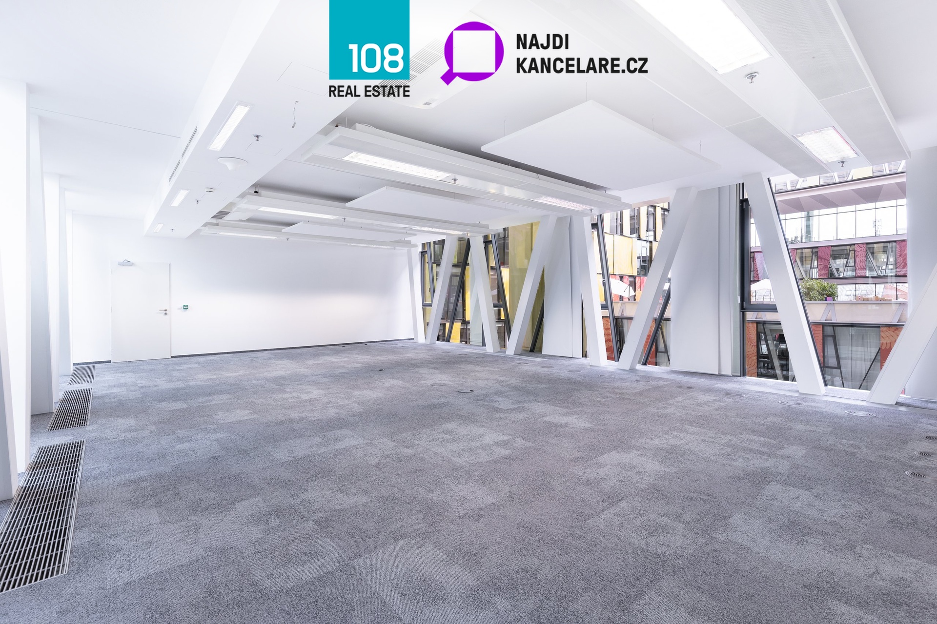 amazon-court-karolinska-praha-8-karlin