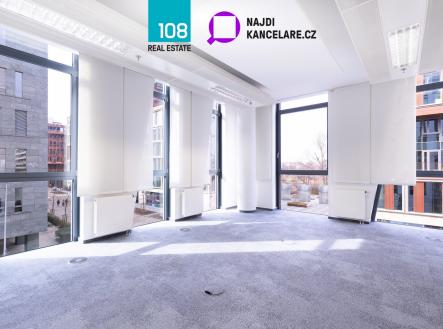 Pronájem kanceláře, 886 m²