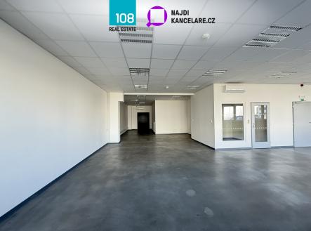 Pronájem kanceláře, 1 310 m²