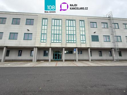 Pronájem kanceláře, 1 000 m²