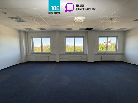 Pronájem kanceláře, 1 000 m²