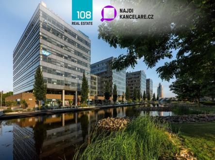 Pronájem kanceláře, 936 m²