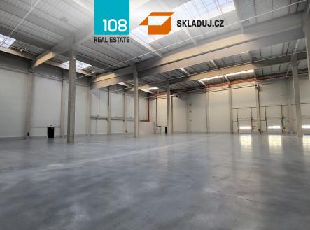 Pronájem komerčního objektu, sklad, 3 560 m²
