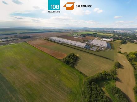 Pronájem komerčního objektu, sklad, 10 000 m²