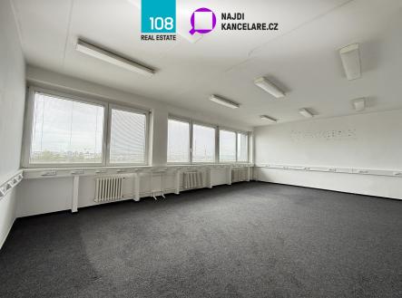 Pronájem kanceláře, 536 m²