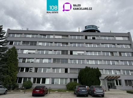 Pronájem kanceláře, 536 m²