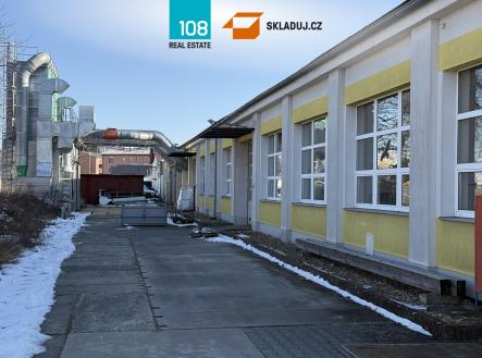 Pronájem komerčního objektu, sklad, 1 450 m²