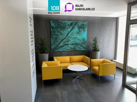 Pronájem kanceláře, 614 m²