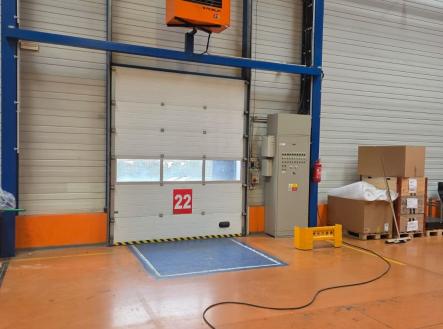 Pronájem komerčního objektu, sklad, 2 996 m²