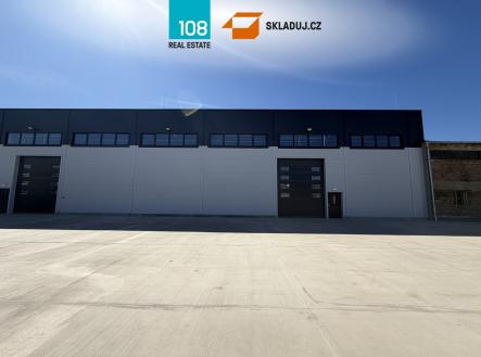 Pronájem komerčního objektu, sklad, 1 026 m²