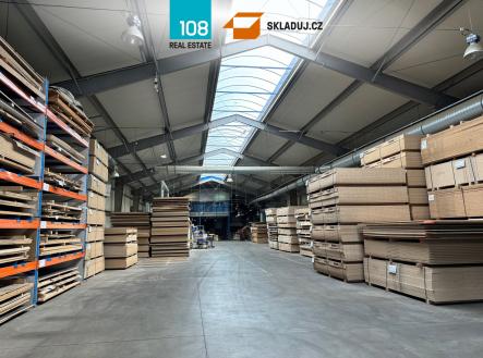 Pronájem komerčního objektu, sklad, 4 800 m²