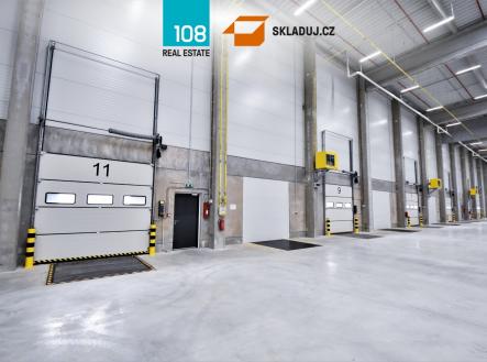 Pronájem komerčního objektu, sklad, 3 000 m²