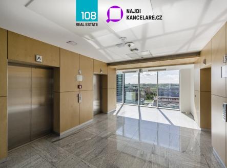 Pronájem kanceláře, 320 m²