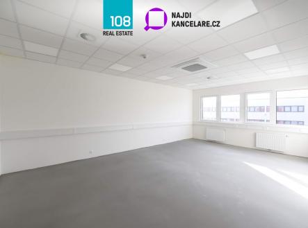 Pronájem kanceláře, 5 500 m²