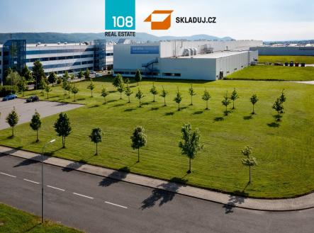 Pronájem komerčního objektu, sklad, 10 000 m²