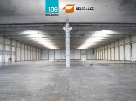 Pronájem komerčního objektu, sklad, 3 300 m²