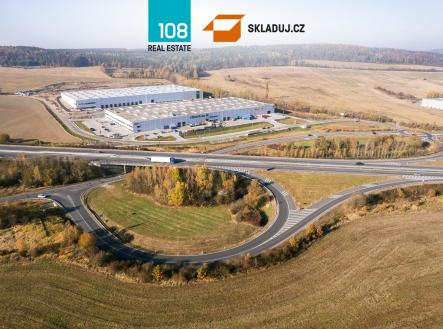 Pronájem komerčního objektu, sklad, 10 000 m²