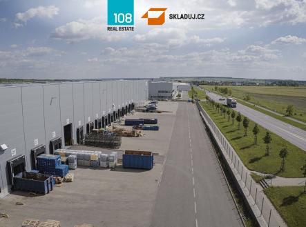 Pronájem komerčního objektu, sklad, 4 700 m²