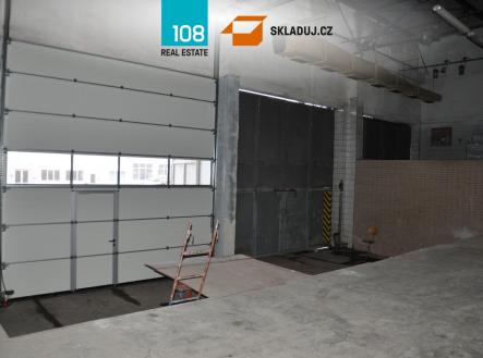 Pronájem komerčního objektu, sklad, 1 300 m²