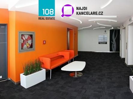Pronájem kanceláře, 387 m²
