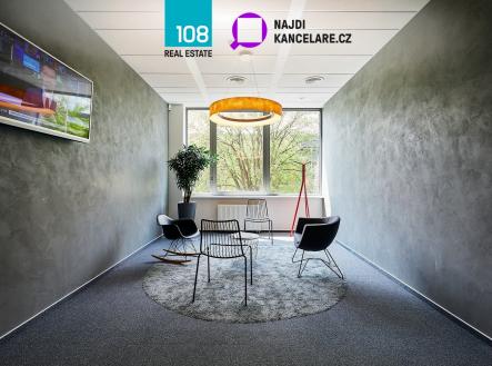 Pronájem kanceláře, 1 261 m²