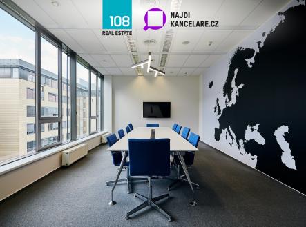 Pronájem kanceláře, 1 261 m²