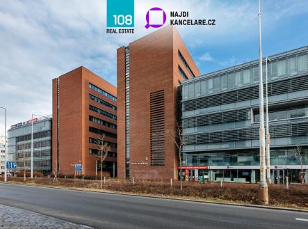 Pronájem kanceláře, 650 m²