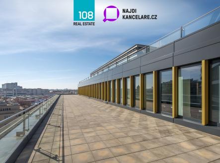 Pronájem kanceláře, 552 m²