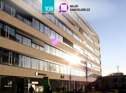 Pronájem kanceláře, 1 373 m²
