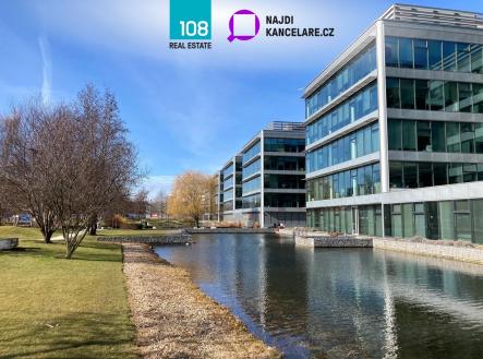 Pronájem kanceláře, 1 057 m²