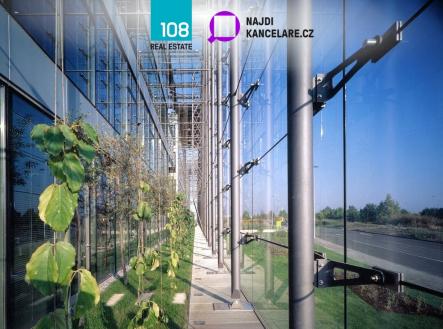 Pronájem kanceláře, 1 344 m²