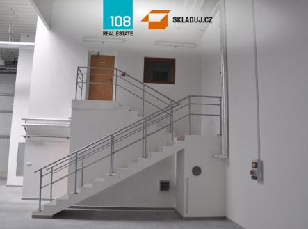 Pronájem - komerční objekt, výroba, 900 m²