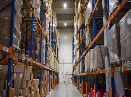 Pronájem komerčního objektu, sklad, 7 000 m²