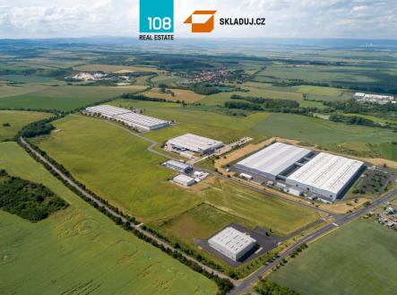 Pronájem komerčního objektu, sklad, 10 000 m²