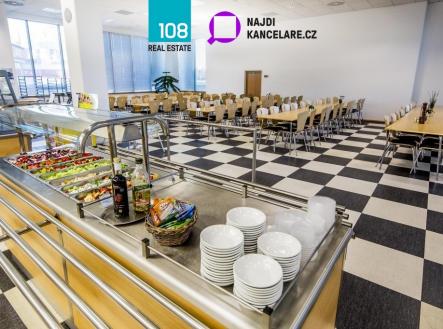 Pronájem kanceláře, 612 m²