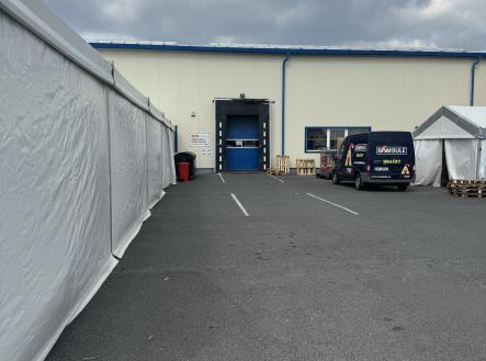 Pronájem komerčního objektu, sklad, 5 500 m²