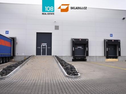 Pronájem komerčního objektu, sklad, 2 500 m²