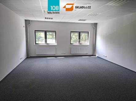 Pronájem komerčního objektu, sklad, 3 847 m²