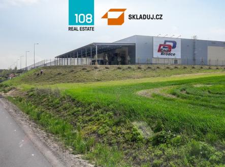 Pronájem - komerční objekt, sklad, 14 000 m²