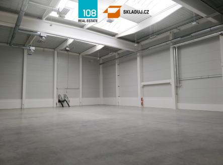 Pronájem komerčního objektu, sklad, 631 m²