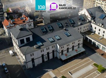 Pronájem kanceláře, 1 050 m²