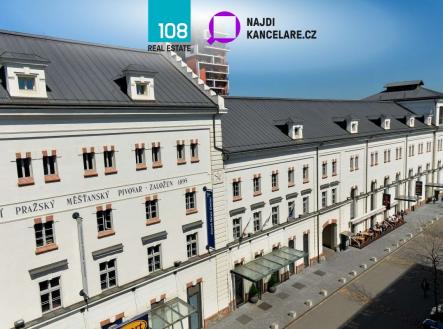 Pronájem kanceláře, 1 050 m²